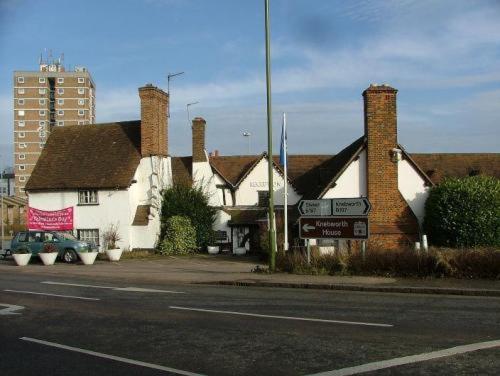 Roebuck Inn 스티버니지 외부 사진